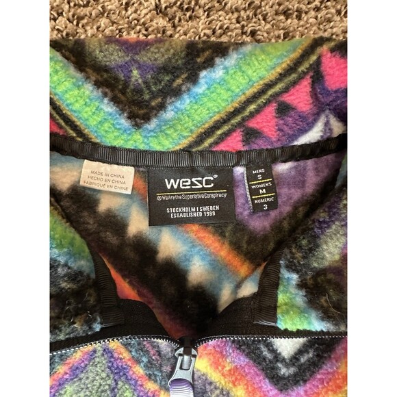 WEZC: Men’s Small Women’s Medium colorful fleece - Picture 4 of 7